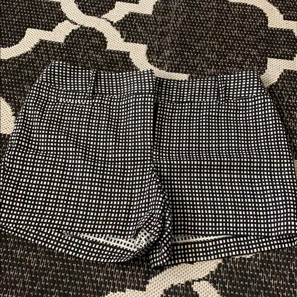 Shorts - Picture 1 of 3